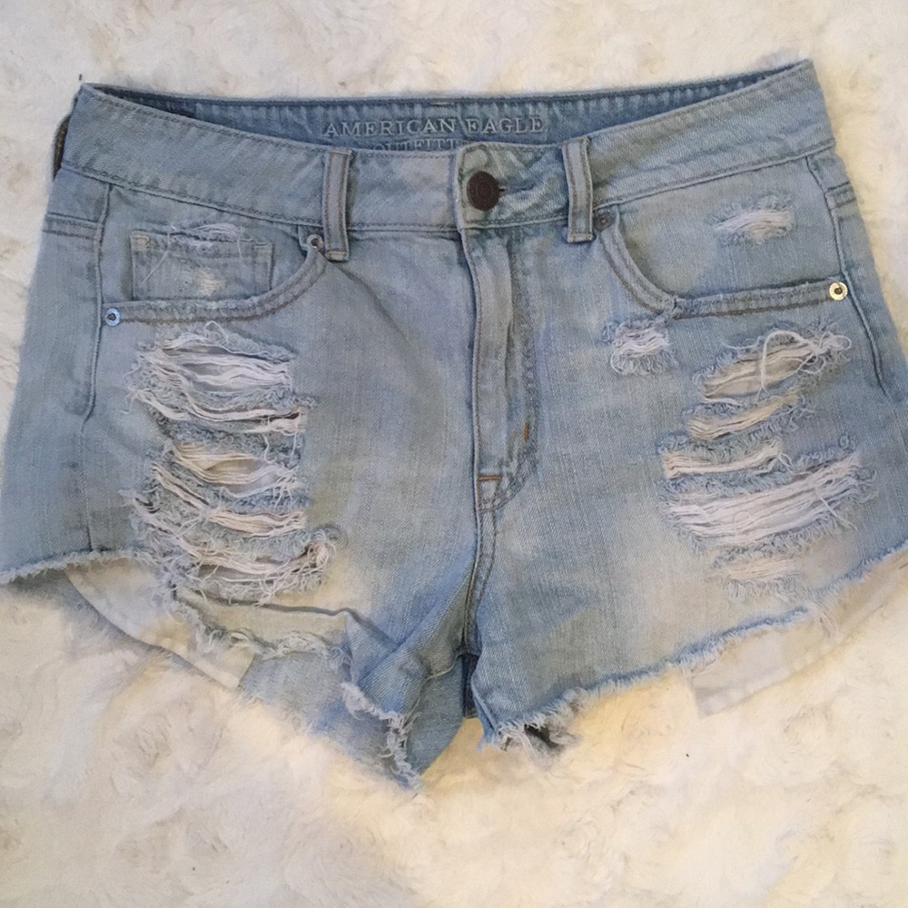 American Eagle Hi-rise shorts